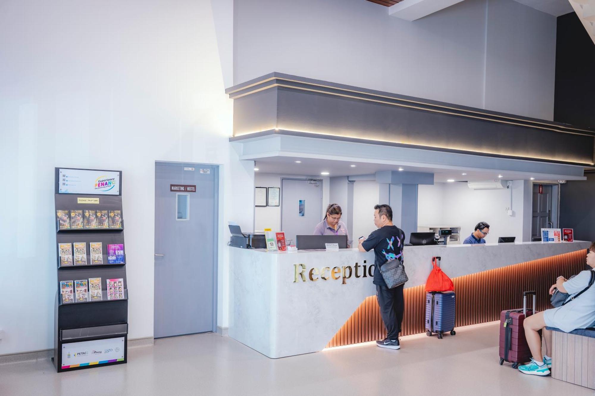Хостел Ymca Penang Джорджтаун Экстерьер фото